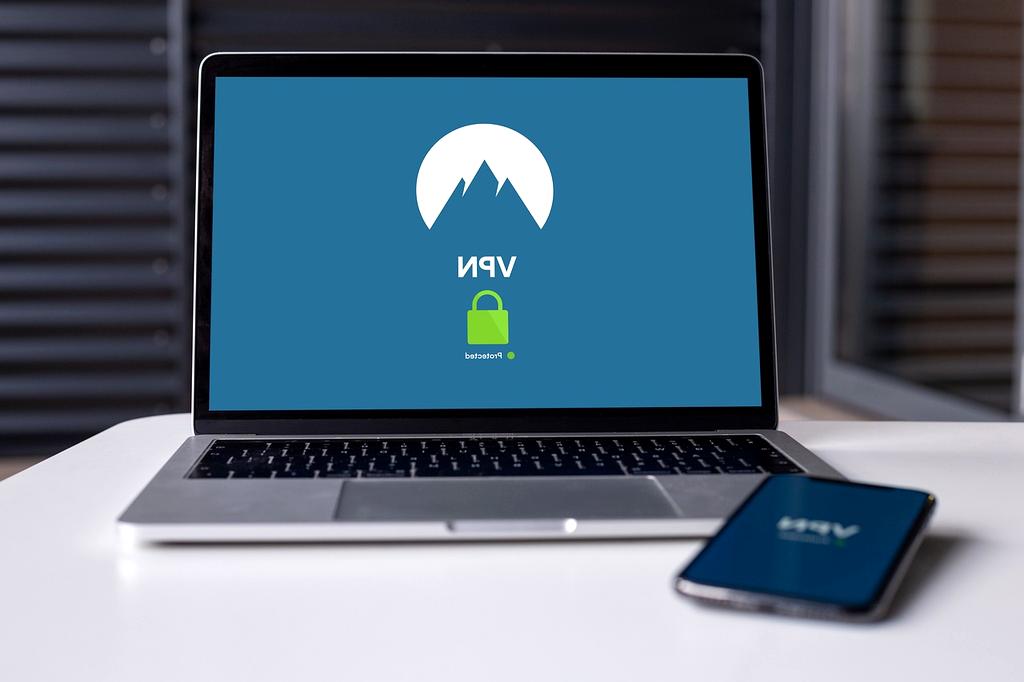 Interactive global network connectivity map with data flow visualization